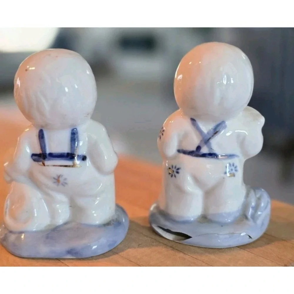 VTG Cottagecore Blue White Porcelain Boy & Girl Figurines Cat & Dog Gold Accents
